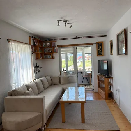 Kuca Za Odmor Sanja Holiday home *