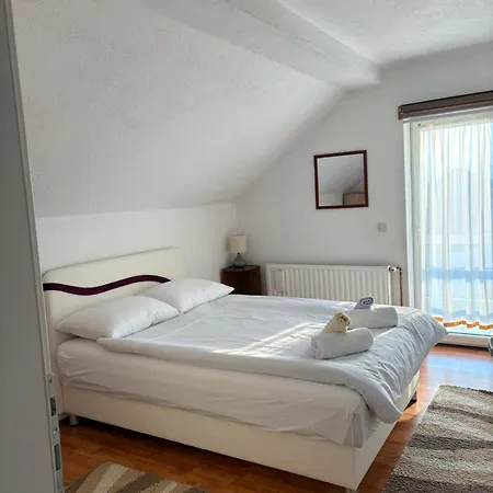Kuca Za Odmor Sanja Holiday home *